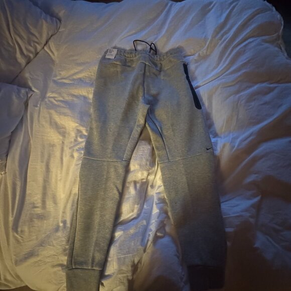 Nike Tech Men's Fleece Joggers - Picture 3 of 6